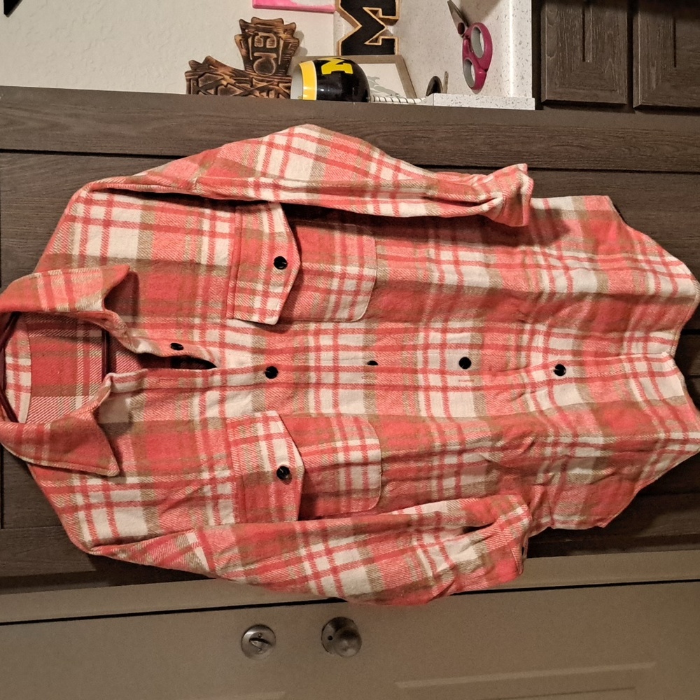 🔥New long Red plaid shacket - Picture 8 of 11